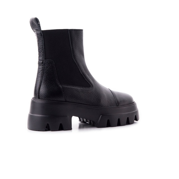 L'intervalle leather Nebraska boots - Picture 3 of 3